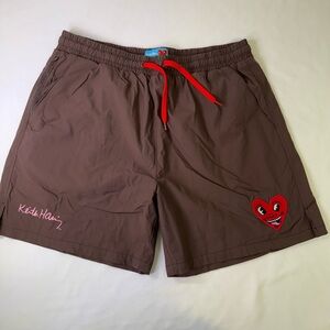 PALACE Brown Shorts with Red Heart Patch